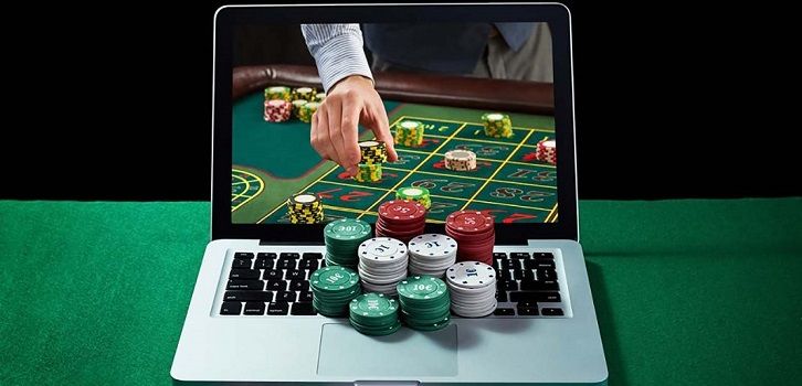 Exploring Game Rewards That Offer Fun Without Immediate Commitment