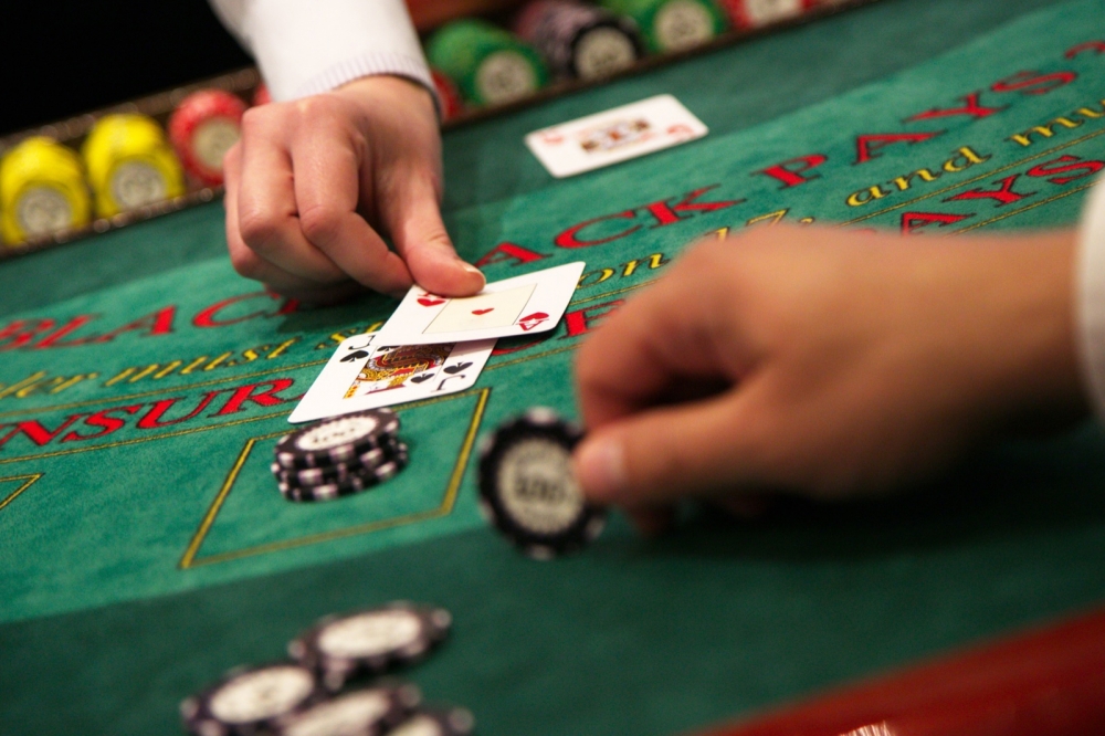 Best 4 Online Betting Sites for Sports Fans Seeking Better Odds and Casino Variety